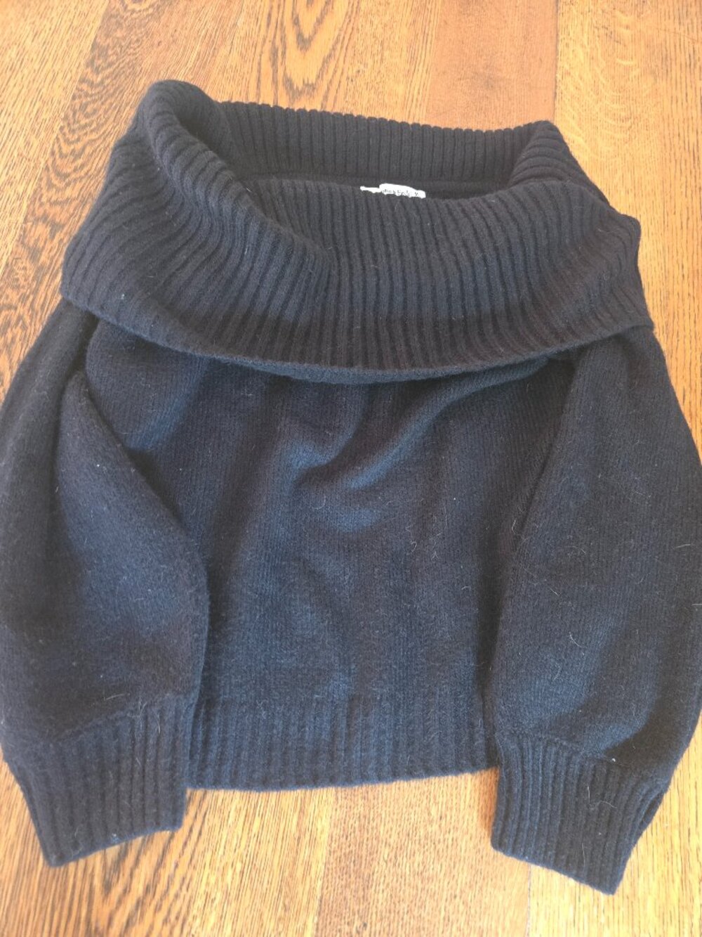 Abercrombie Off Shoulder Sweater, Size M